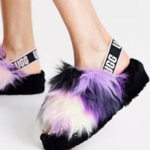 UGG Fluff Yeah Slippers Size 9